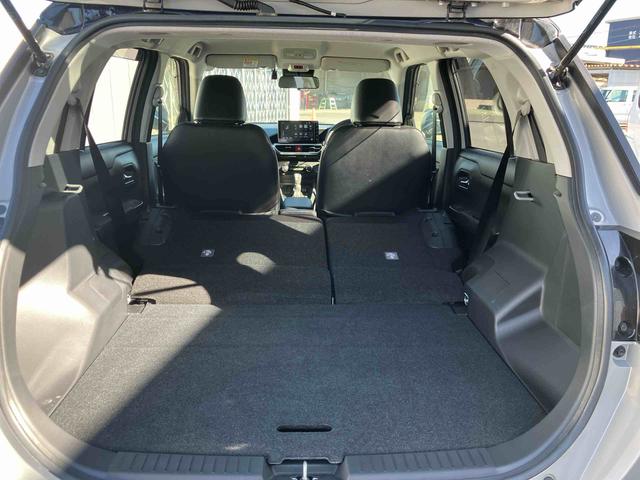 ロッキープレミアムＧ　ＨＥＶ走行距離無制限１２ヶ月保証付き　バックカメラ付き　追従式クルーズコントロール　ＵＳＢ接続　衝突被害軽減　盗難防止　Ｂｌｕｅｔｏｏｔｈ対応　衝突安全ボディ　アルミホイル　ＬＥＤライト　オートＬＥＤ　禁煙（大分県）の中古車