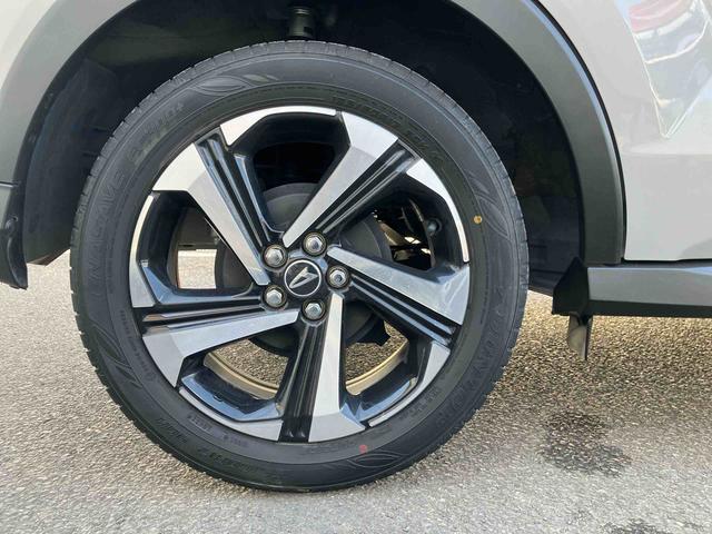 ロッキープレミアムＧ　ＨＥＶ走行距離無制限１２ヶ月保証付き　バックカメラ付き　追従式クルーズコントロール　ＵＳＢ接続　衝突被害軽減　盗難防止　Ｂｌｕｅｔｏｏｔｈ対応　衝突安全ボディ　アルミホイル　ＬＥＤライト　オートＬＥＤ　禁煙（大分県）の中古車