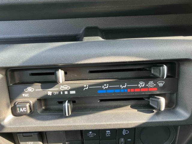 ハイゼットトラックスタンダードゴードンミラー　フェイスキッド付き　走行距離無制限１２ヶ月保証付き　ＰＳ　盗難防止装置　衝突回避支援ブレーキ機能　レーンキープ　禁煙　ＡＣ　エアバック　アイドリングＳ　Ｗエアバッグ　点検記録簿（大分県）の中古車