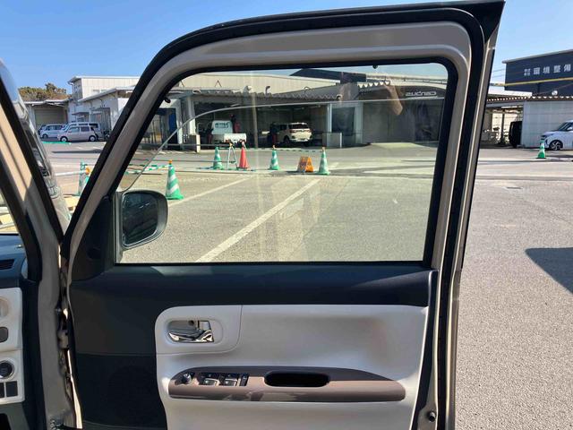 ムーヴキャンバスGホワイトアクセントVS SAIII走行距離無制限12ヶ月保証付き ミュージックプレイヤー接続可 ブレーキサポート ブルートゥース DVD再生 メモリーナビ LEDヘッドランプ バックカメラ オートハイビーム 横滑り防止装置 ナビ(大分県)の中古車