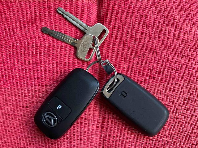 ハイゼットトラックジャンボエクストラ　ワンオーナー走行距離無制限１２ヶ月保証付き　イモビライザー　スマ−トキー　助手席エアバック　リモコンキー　記録簿付き　オートマチックハイビーム　スーパーデフロック　横滑り防止機能　パートタイム４ＷＤ　禁煙車（大分県）の中古車