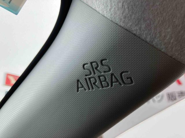 ロッキーＸ　ＨＥＶ　ワンオーナー走行距離無制限１２ヶ月保証付き　盗難防止装置　キーレス　ＬＥＤヘッドライト　レーンアシスト　記録簿　バックカメラ　オートライト　アルミホイール　衝突安全ボディ　オートＬＥＤ　スマキー　ワンオーナー車（大分県）の中古車