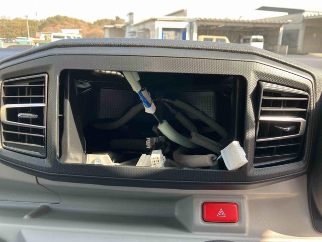 ミライースＸ　ＳＡIII　ワンオーナー走行距離無制限１２ヶ月保証付き　オートＬＥＤ　運転席エアバック　車線逸脱防止　キ−レス　イモビライザー　ワンオーナー車　アイドリングＳ　ＶＳＣ　記録簿あり　バックカメラ付き　ＡＢＳ　オートライト（大分県）の中古車