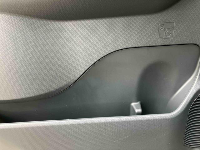 トールカスタムＧ　ターボ　ワンオーナー走行距離無制限１２ヶ月保証付き　左右パワースライドドア　衝突回避支援システム　バックモニター　キーフリーキー　禁煙　ＬＥＤ　車線逸脱警報　エコアイドル　Ａライト　ＴＶ　ＵＳＢ　アルミホイール　記録簿（大分県）の中古車