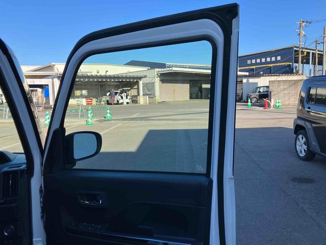 タントカスタムX ワンオーナーほんとに軽自動車?と思うくらいの室内の広さが自慢です。 LKA 1オーナ アイドリングS 禁煙 バックカメラ付 USB キーレススタートシステム ATハイビーム Sヒーター スマートキー 盗難防止装置(大分県)の中古車