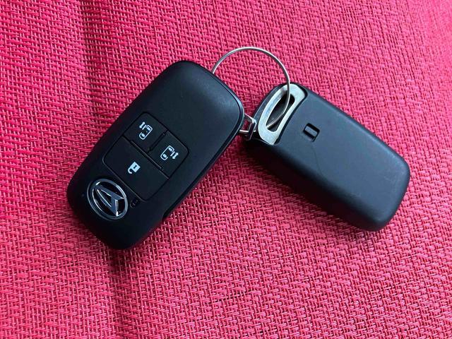 タントカスタムX ワンオーナーほんとに軽自動車?と思うくらいの室内の広さが自慢です。 LKA 1オーナ アイドリングS 禁煙 バックカメラ付 USB キーレススタートシステム ATハイビーム Sヒーター スマートキー 盗難防止装置(大分県)の中古車