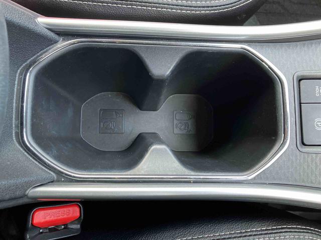 ロッキープレミアムＧ　ＨＥＶ走行距離無制限１２ヶ月保証付き　レーダクルーズ　Ｂｌｕｅｔｏｏｔｈ対応　セキュリティアラーム　ＵＳＢ接続　ＬＥＤヘッドランプ　禁煙　キーフリーシステム　オートハイビーム　アルミホイール　ＬＫＡ　記録簿（大分県）の中古車