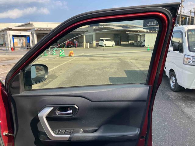 ロッキープレミアムＧ　ＨＥＶ走行距離無制限１２ヶ月保証付き　レーダクルーズ　Ｂｌｕｅｔｏｏｔｈ対応　セキュリティアラーム　ＵＳＢ接続　ＬＥＤヘッドランプ　禁煙　キーフリーシステム　オートハイビーム　アルミホイール　ＬＫＡ　記録簿（大分県）の中古車