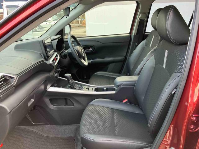 ロッキープレミアムＧ　ＨＥＶ走行距離無制限１２ヶ月保証付き　レーダクルーズ　Ｂｌｕｅｔｏｏｔｈ対応　セキュリティアラーム　ＵＳＢ接続　ＬＥＤヘッドランプ　禁煙　キーフリーシステム　オートハイビーム　アルミホイール　ＬＫＡ　記録簿（大分県）の中古車