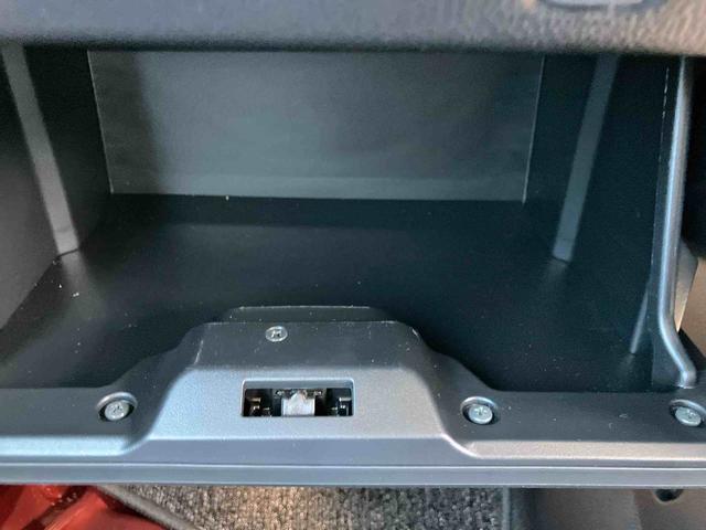 ハイゼットトラックジャンボエクストラ ワンオーナー走行距離無制限12ヶ月保証付き エコアイドル キーレスキー 盗難防止 オートLED スマートキープッシュスタート センターデフロック 運転席エアバッグ 横滑り防止システム 切替式4WD Wエアバック(大分県)の中古車