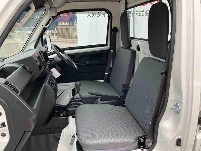 ハイゼットトラックスタンダード走行距離無制限12ヶ月保証付き エアコン付き メンテナンスノート 誤発進抑制機能 エコアイドル 車線逸脱警報 切替式4WD 助手席エアバッグ パワステ 運転席エアバッグ オートライト 禁煙車 ABS(大分県)の中古車