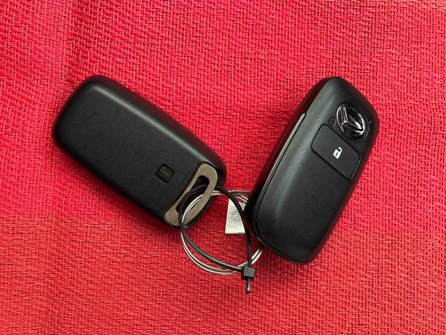 ロッキープレミアムG走行距離無制限12ヶ月保証付き エコアイドル 誤発進抑制機能 ブルートゥース Rカメラ USBポート 禁煙 キーレスエントリー オートマチックハイビーム スマートキー&プッシュスタート レーンアシスト(大分県)の中古車