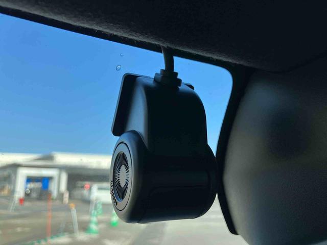 タントカスタムＲＳ走行距離無制限１２ヶ月保証付き　レーダーブレーキ　両ＰＳＤ　ＵＳＢ入力　Ｂｌｕｅｔｏｏｔｈ対応　ＡＵＸ　車線逸脱防止　禁煙　Ｄレコ　シートヒータ　Ｒカメラ　ＥＴＣ車載器　ナビ付き　スマートエントリー（大分県）の中古車