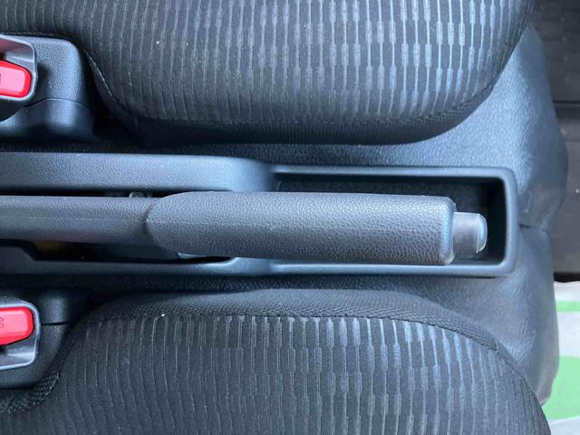 ハイゼットカーゴDX走行距離無制限12ヶ月保証付き アイドリングストップ機能 運転席助手席エアバック セキュリティアラーム 禁煙 オートLED 1オーナー車 両側スライドドア 横滑り防止装置 オートライト 車線逸脱(大分県)の中古車