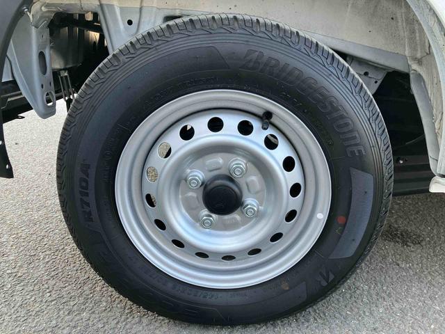 ハイゼットカーゴDX走行距離無制限12ヶ月保証付き アイドリングストップ機能 運転席助手席エアバック セキュリティアラーム 禁煙 オートLED 1オーナー車 両側スライドドア 横滑り防止装置 オートライト 車線逸脱(大分県)の中古車