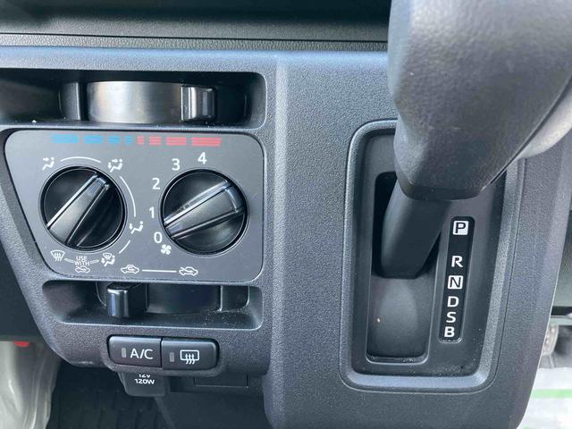 ハイゼットカーゴDX走行距離無制限12ヶ月保証付き アイドリングストップ機能 運転席助手席エアバック セキュリティアラーム 禁煙 オートLED 1オーナー車 両側スライドドア 横滑り防止装置 オートライト 車線逸脱(大分県)の中古車