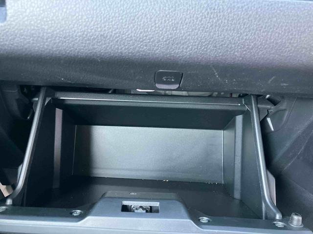 ハイゼットカーゴDX走行距離無制限12ヶ月保証付き アイドリングストップ機能 運転席助手席エアバック セキュリティアラーム 禁煙 オートLED 1オーナー車 両側スライドドア 横滑り防止装置 オートライト 車線逸脱(大分県)の中古車