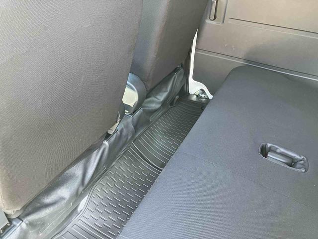 ハイゼットカーゴDX走行距離無制限12ヶ月保証付き アイドリングストップ機能 運転席助手席エアバック セキュリティアラーム 禁煙 オートLED 1オーナー車 両側スライドドア 横滑り防止装置 オートライト 車線逸脱(大分県)の中古車