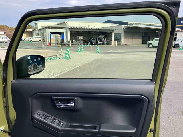 タフトG ダーククロムベンチャー ワンオーナー走行距離無制限12ヶ月保証付き イモビ ATハイビーム AW サンル−フ シートヒーター付き 被害軽減ブレーキ スマートキー&プッシュスタート LEDヘットライト キーフリーシステム 1オ−ナ−(大分県)の中古車