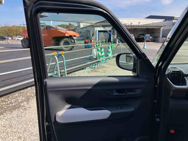 ムーヴＸ　ワンオーナー走行距離無制限１２ヶ月保証付き　盗難防止装置　キーレスエントリー　スマートキー　アイドリングストップ　オートライト　オートマチックハイビーム　レーンキープアシスト　誤発進抑制装置　ＬＥＤランプ（大分県）の中古車