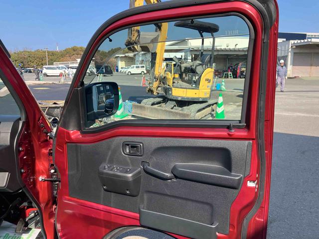 ハイゼットトラックジャンボエクストラ走行距離無制限１２ヶ月保証付き　エコアイドル　キーレスキー　盗難防止　オートＬＥＤ　スマートキープッシュスタート　センターデフロック　運転席エアバッグ　横滑り防止システム　切替式４ＷＤ　Ｗエアバック（大分県）の中古車