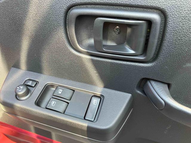 ハイゼットトラックジャンボエクストラ走行距離無制限１２ヶ月保証付き　エコアイドル　キーレスキー　盗難防止　オートＬＥＤ　スマートキープッシュスタート　センターデフロック　運転席エアバッグ　横滑り防止システム　切替式４ＷＤ　Ｗエアバック（大分県）の中古車