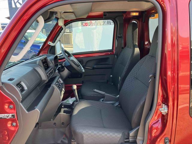 ハイゼットトラックジャンボエクストラ走行距離無制限１２ヶ月保証付き　エコアイドル　キーレスキー　盗難防止　オートＬＥＤ　スマートキープッシュスタート　センターデフロック　運転席エアバッグ　横滑り防止システム　切替式４ＷＤ　Ｗエアバック（大分県）の中古車