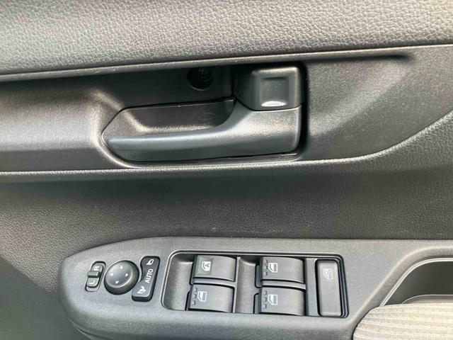 ムーヴＸ　ワンオーナー走行距離無制限１２ヶ月保証付き　盗難防止装置　キーレスエントリー　スマートキー　アイドリングストップ　オートライト　オートマチックハイビーム　レーンキープアシスト　誤発進抑制装置　ＬＥＤランプ（大分県）の中古車