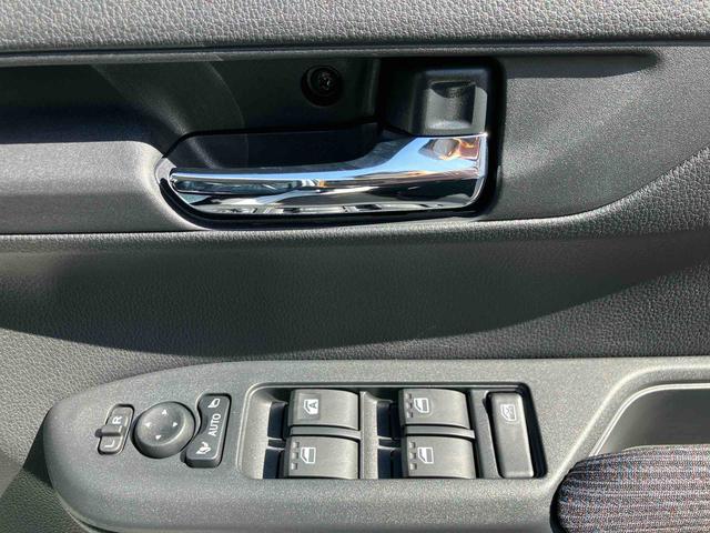 ムーヴＲＳ　ワンオーナー走行距離無制限１２ヶ月保証付き　レーダークルコン　バックモニター　ターボ車　両側オートスライドドア　ＬＥＤヘッドライト　オートハイビーム　点検記録簿　ワンオーナー　キーフリー　アイドリングストップ（大分県）の中古車