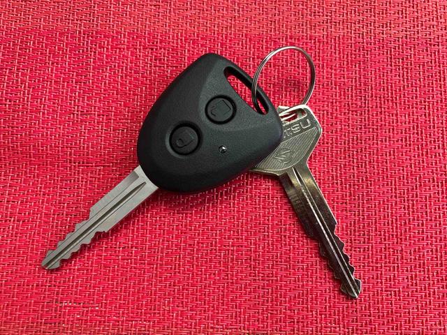 ミライースＸ　ＳＡIII走行距離無制限１２ヶ月保証付き　イモビライザー　キーレスエントリーシステム　車線逸脱警報装置　ｉ−ｓｔｏｐ　ＬＥＤヘットランプ　禁煙　ワンオーナー車　オートＬＥＤ　運転席エアバッグ　Ｂカメラ　ＡＢＳ（大分県）の中古車