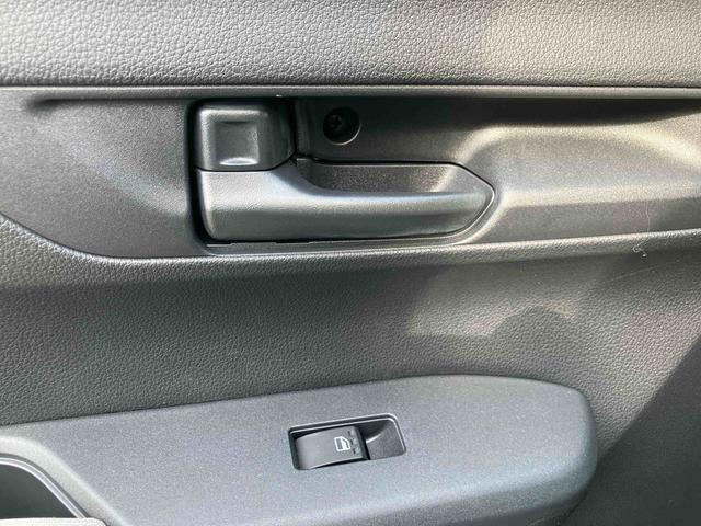 ムーヴＸ　ワンオーナー走行距離無制限１２ヶ月保証付き　盗難防止装置　キーレスエントリー　スマートキー　アイドリングストップ　オートライト　オートマチックハイビーム　レーンキープアシスト　誤発進抑制装置　ＬＥＤランプ（大分県）の中古車