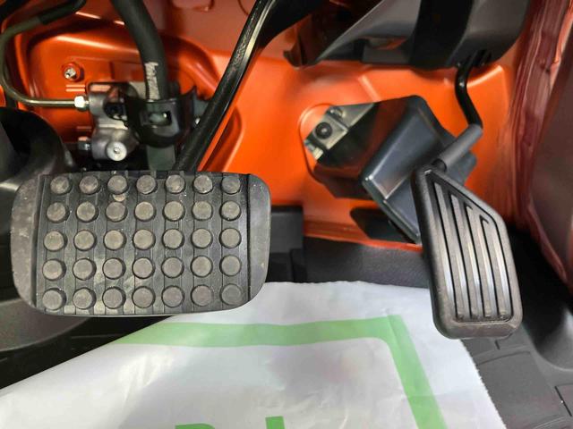 ハイゼットトラックジャンボエクストラ ワンオーナー走行距離無制限12ヶ月保証付き エコアイドル キーレスキー 盗難防止 オートLED スマートキープッシュスタート センターデフロック 運転席エアバッグ 横滑り防止システム 切替式4WD Wエアバック(大分県)の中古車