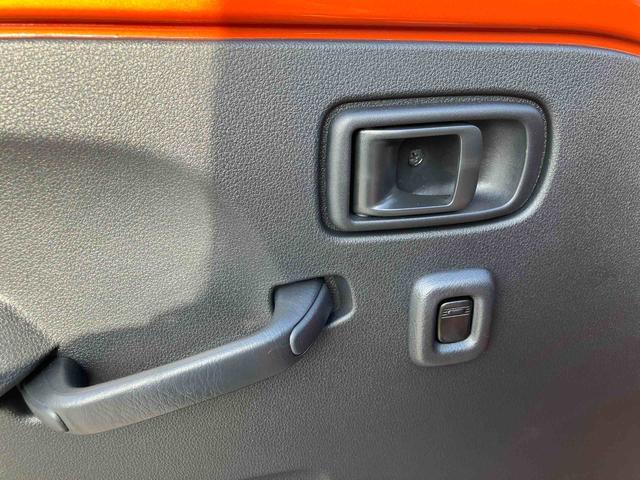 ハイゼットトラックジャンボエクストラ ワンオーナー走行距離無制限12ヶ月保証付き エコアイドル キーレスキー 盗難防止 オートLED スマートキープッシュスタート センターデフロック 運転席エアバッグ 横滑り防止システム 切替式4WD Wエアバック(大分県)の中古車