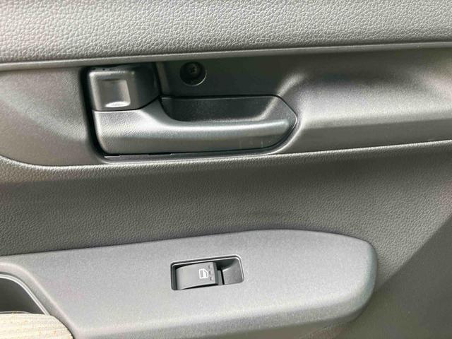 ムーヴＸ　ワンオーナー走行距離無制限１２ヶ月保証付き　盗難防止装置　キーレスエントリー　スマートキー　アイドリングストップ　オートライト　オートマチックハイビーム　レーンキープアシスト　誤発進抑制装置　ＬＥＤランプ（大分県）の中古車