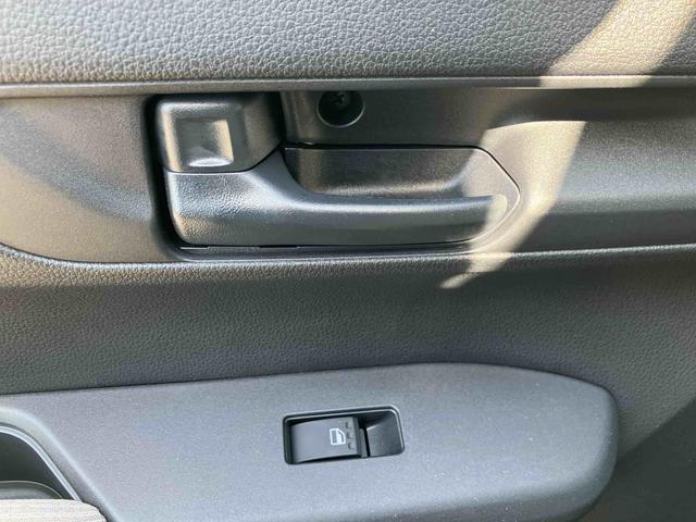 ムーヴＸ　ワンオーナー走行距離無制限１２ヶ月保証付き　盗難防止装置　キーレスエントリー　スマートキー　アイドリングストップ　バックカメラ　オートライト　オートマチックハイビーム　レーンキープアシスト　誤発進抑制装置（大分県）の中古車