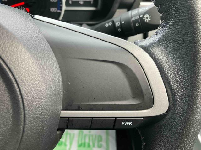 トールカスタムＧ走行距離無制限１２ヶ月保証付き　点検記録簿　左右パワースライドドア　被害軽減ブレーキ　フリーキー　アイドリングＳ　ＵＳＢ接続　ＬＥＤヘッド　オートハイビーム　ナビ　ＥＴＣ　オートライト　ＤＶＤ再生（大分県）の中古車