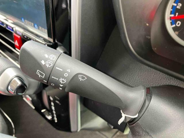 トールカスタムＧ走行距離無制限１２ヶ月保証付き　点検記録簿　左右パワースライドドア　被害軽減ブレーキ　フリーキー　アイドリングＳ　ＵＳＢ接続　ＬＥＤヘッド　オートハイビーム　ナビ　ＥＴＣ　オートライト　ＤＶＤ再生（大分県）の中古車