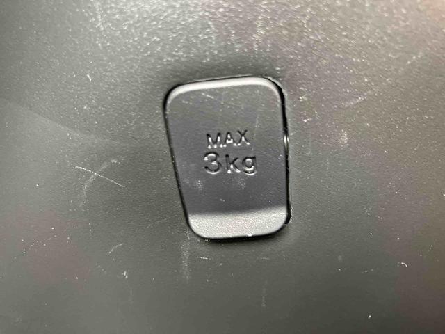 トールカスタムＧ走行距離無制限１２ヶ月保証付き　点検記録簿　左右パワースライドドア　被害軽減ブレーキ　フリーキー　アイドリングＳ　ＵＳＢ接続　ＬＥＤヘッド　オートハイビーム　ナビ　ＥＴＣ　オートライト　ＤＶＤ再生（大分県）の中古車