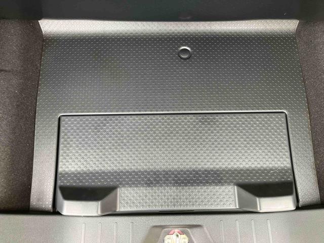 トールカスタムＧ走行距離無制限１２ヶ月保証付き　点検記録簿　左右パワースライドドア　被害軽減ブレーキ　フリーキー　アイドリングＳ　ＵＳＢ接続　ＬＥＤヘッド　オートハイビーム　ナビ　ＥＴＣ　オートライト　ＤＶＤ再生（大分県）の中古車