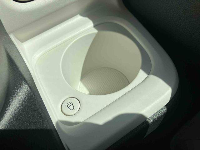 ムーヴキャンバスストライプスＧ周りと差を付けたい方にはぜひキャンバスをおすすめします！　Ｗパワースライドドア　Ｂｔオーディオ　前後誤発進抑制　点検記録簿付　セキュリティーアラーム　ＤＶＤ　シートヒータ　バックカメラ付　禁煙　ナビ（大分県）の中古車