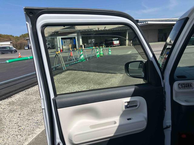 ムーヴキャンバスストライプスＧ周りと差を付けたい方にはぜひキャンバスをおすすめします！　Ｗパワースライドドア　Ｂｔオーディオ　前後誤発進抑制　点検記録簿付　セキュリティーアラーム　ＤＶＤ　シートヒータ　バックカメラ付　禁煙　ナビ（大分県）の中古車