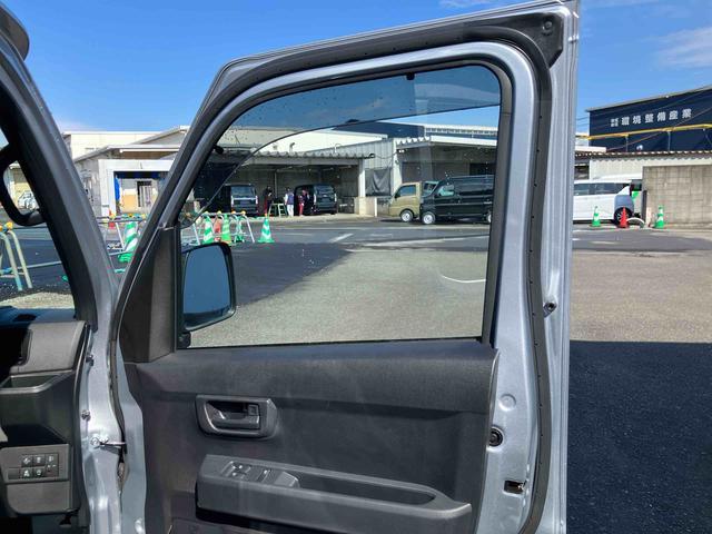 ハイゼットカーゴＤＸ　ワンオーナー走行距離無制限１２ヶ月保証付き　サポカー　禁煙　セキュリティアラーム　オートライト　１オーナー　記録簿　オートマチックハイビーム　ＡＢＳ　運転席エアバッグ　Ｉストップ　ＬＫＡ（大分県）の中古車