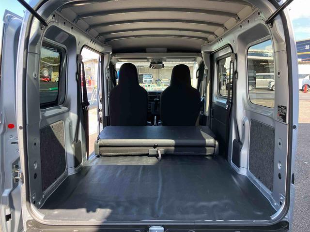 ハイゼットカーゴＤＸ　ワンオーナー走行距離無制限１２ヶ月保証付き　サポカー　禁煙　セキュリティアラーム　オートライト　１オーナー　記録簿　オートマチックハイビーム　ＡＢＳ　運転席エアバッグ　Ｉストップ　ＬＫＡ（大分県）の中古車