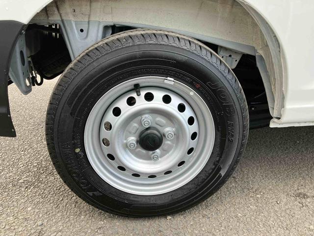 ハイゼットカーゴＤＸ　ワンオーナー走行距離無制限１２ヶ月保証付き　４ＷＤ車　レーンキープアシスト　アイドルストップ　ＶＤＣ　ダブルエアバッグ　ワンオーナー車　オートマチックハイビーム　禁煙車　記録簿　ＡＢＳ　エアバッグ　オートライト（大分県）の中古車