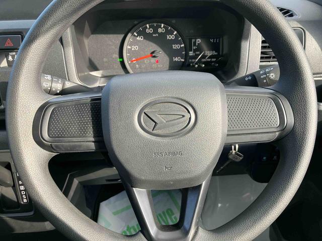 ハイゼットカーゴＤＸ　ワンオーナー走行距離無制限１２ヶ月保証付き　４ＷＤ車　レーンキープアシスト　アイドルストップ　ＶＤＣ　ダブルエアバッグ　ワンオーナー車　オートマチックハイビーム　禁煙車　記録簿　ＡＢＳ　エアバッグ　オートライト（大分県）の中古車