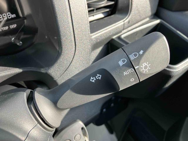 ハイゼットカーゴＤＸ　ワンオーナー走行距離無制限１２ヶ月保証付き　４ＷＤ車　レーンキープアシスト　アイドルストップ　ＶＤＣ　ダブルエアバッグ　ワンオーナー車　オートマチックハイビーム　禁煙車　記録簿　ＡＢＳ　エアバッグ　オートライト（大分県）の中古車