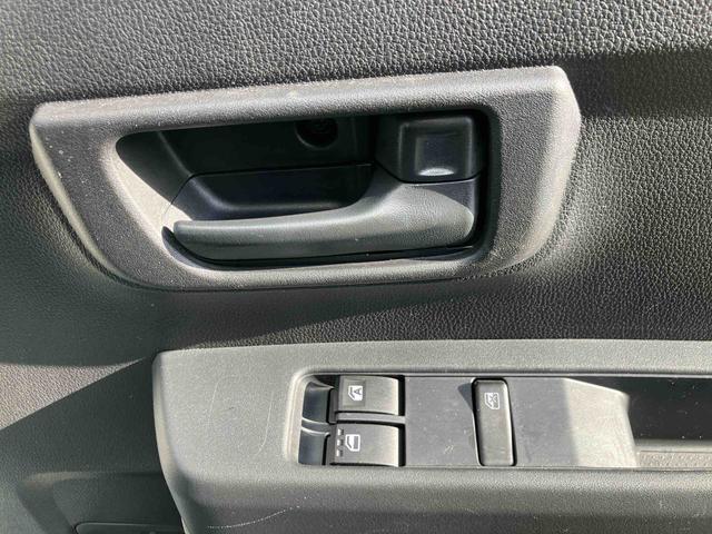 ハイゼットカーゴＤＸ　ワンオーナー走行距離無制限１２ヶ月保証付き　４ＷＤ車　レーンキープアシスト　アイドルストップ　ＶＤＣ　ダブルエアバッグ　ワンオーナー車　オートマチックハイビーム　禁煙車　記録簿　ＡＢＳ　エアバッグ　オートライト（大分県）の中古車