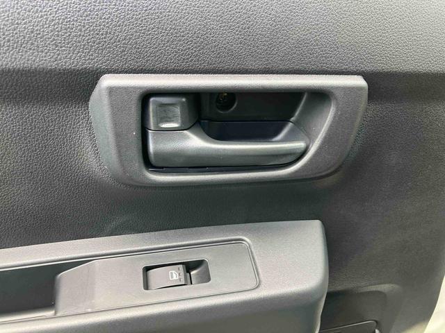 ハイゼットカーゴＤＸ　ワンオーナー走行距離無制限１２ヶ月保証付き　４ＷＤ車　レーンキープアシスト　アイドルストップ　ＶＤＣ　ダブルエアバッグ　ワンオーナー車　オートマチックハイビーム　禁煙車　記録簿　ＡＢＳ　エアバッグ　オートライト（大分県）の中古車