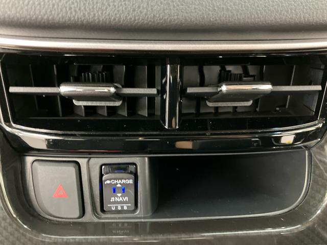 ムーヴカスタム　ＸリミテッドII　ＳＡIII走行距離無制限１２ヶ月保証付き　シートヒータ　ＬＥＤライト　禁煙　パノラミックビューモニター　オートハイビーム　横滑り防止機能　スマートキー　エアバッグ　整備記録簿　カーナビ　ＵＳＢ接続　ドラレコ（大分県）の中古車