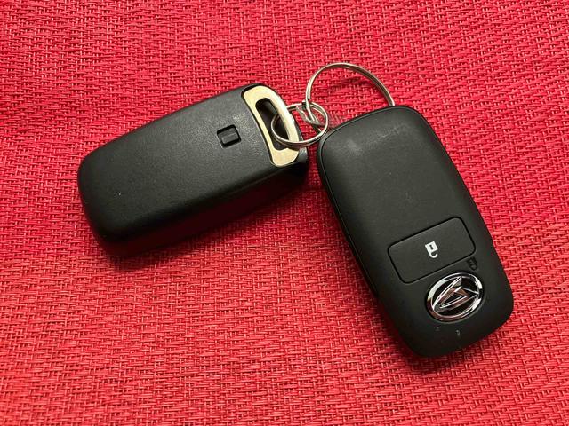 タフトＧターボ　ダーククロムベンチャー　ワンオーナー外観も内観もかっこいいクルマ！ぜひご来店お待ちしております。　追従クルコン　ＵＳＢ接続　誤発進抑制機能　Ｂｌｕｅｔｏｏｔｈオーディオ　パノラマモニター対応　安全ボディ　禁煙　シートヒータ　ワンオーナ（大分県）の中古車